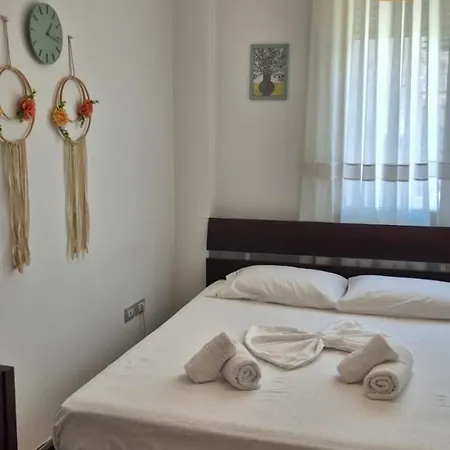 Seaside 2 Bedrooms * Vlorë