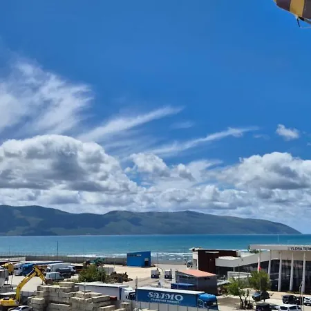شقة Seaside 2 Bedrooms فلورا